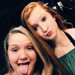 Meet your Posher, Sara